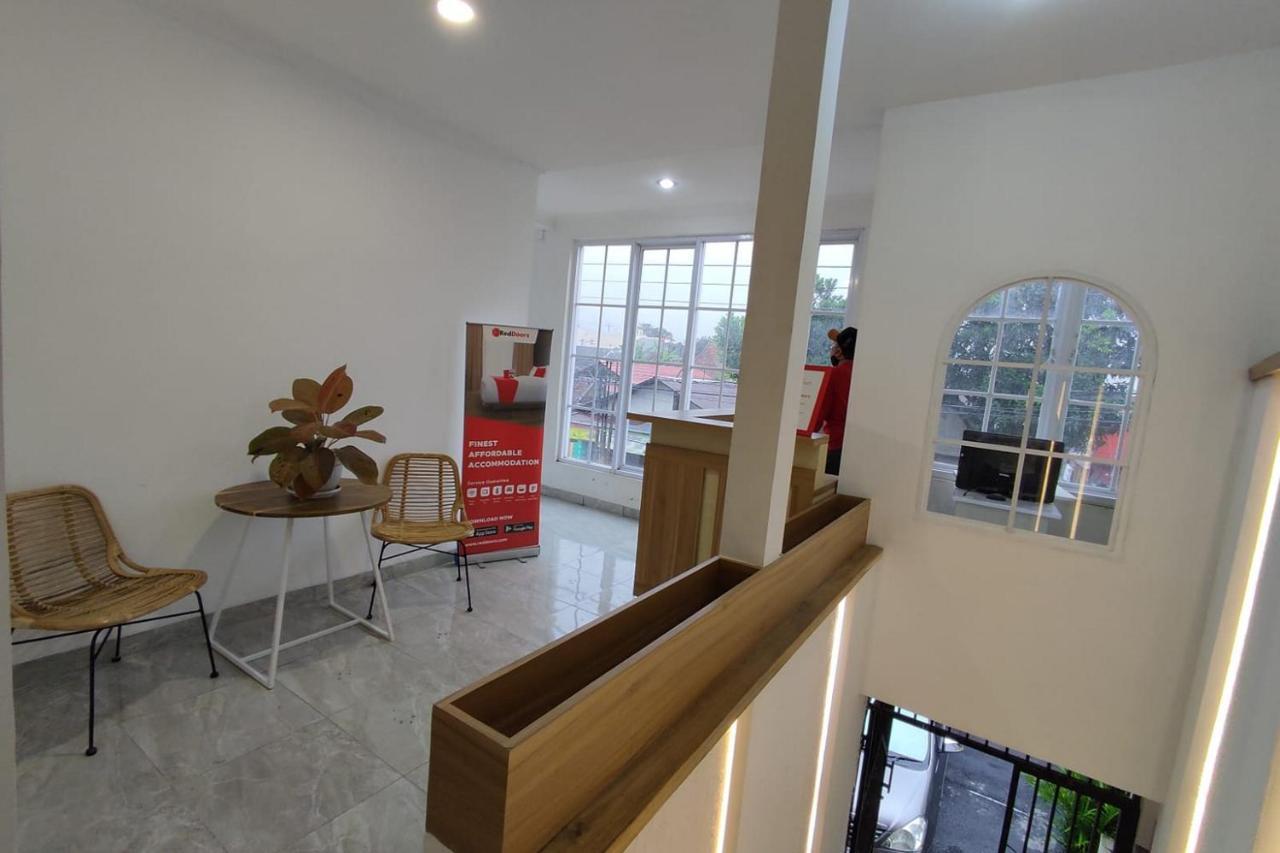 Reddoorz Near Rita Super Mall Purwokerto Hotel Exterior photo