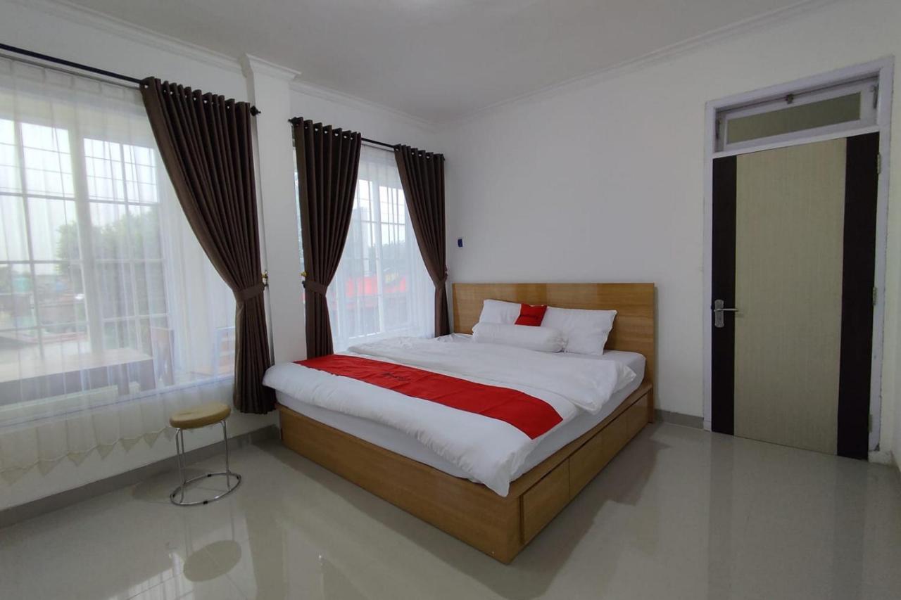 Reddoorz Near Rita Super Mall Purwokerto Hotel Exterior photo