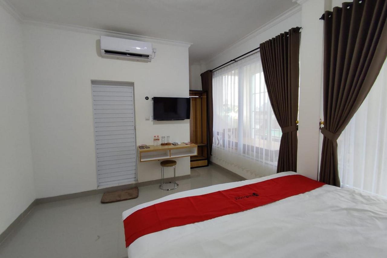 Reddoorz Near Rita Super Mall Purwokerto Hotel Exterior photo