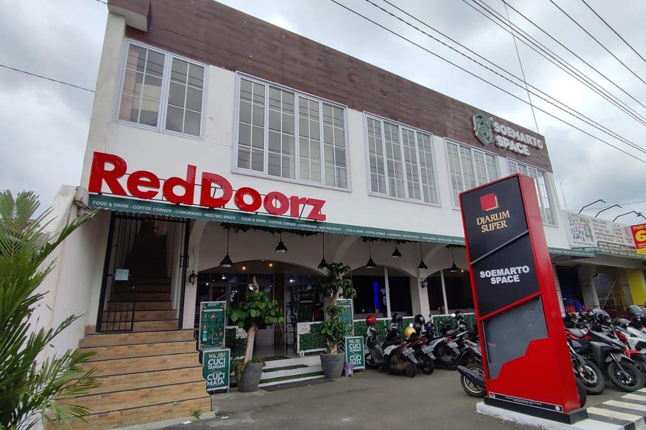 Reddoorz Near Rita Super Mall Purwokerto Hotel Exterior photo